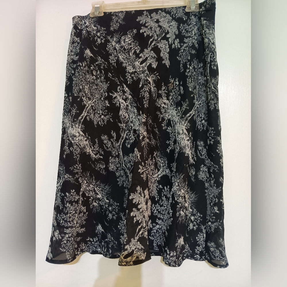 2/$10 Chic Black and White Midi Skirt